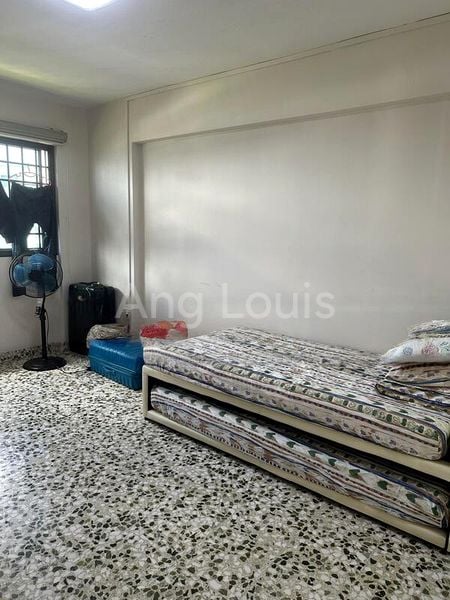 5 Room (5I) HDB for Sale in  212 Jurong East Street 21 - Image 5